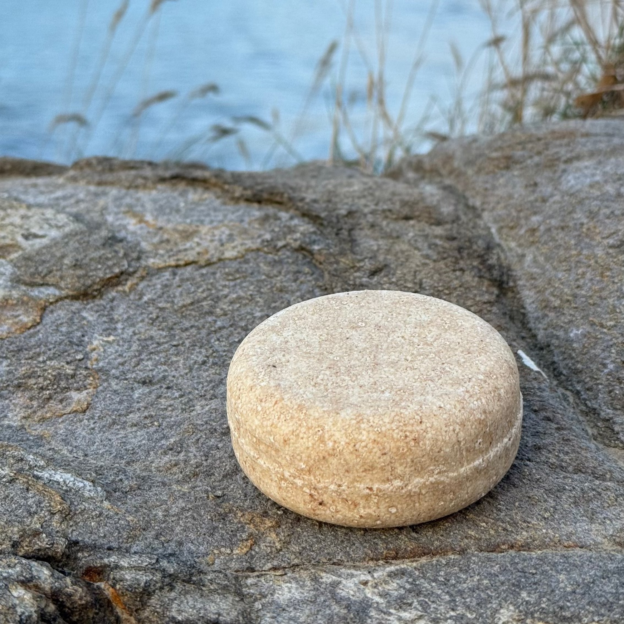 fondo de roca para champu solido natural de amodinho
